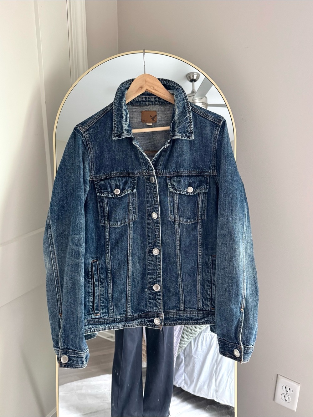 American Eagle Classic Denim Jean Jacket